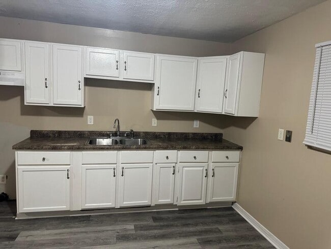 Photo - 9507 E 39th Pl House