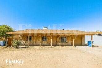 Building Photo - 3526 W Sierra St