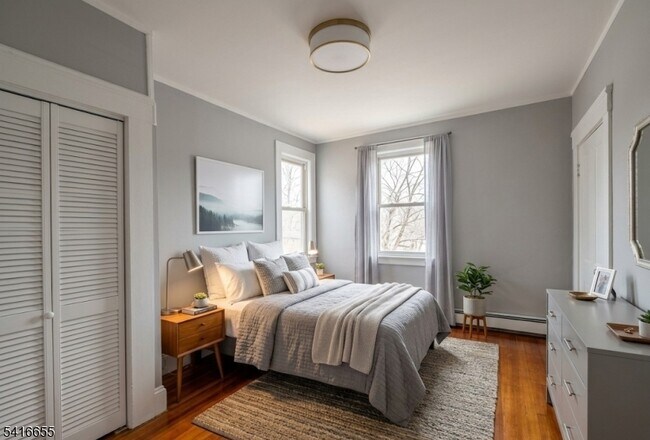 Foto del edificio - 244 W Scott Ave