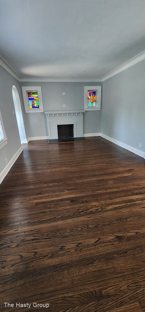 Foto del edificio - 3 br, 2 bath House - 322 E 70th Ter