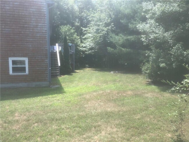 Foto del edificio - 49 Joy Ln