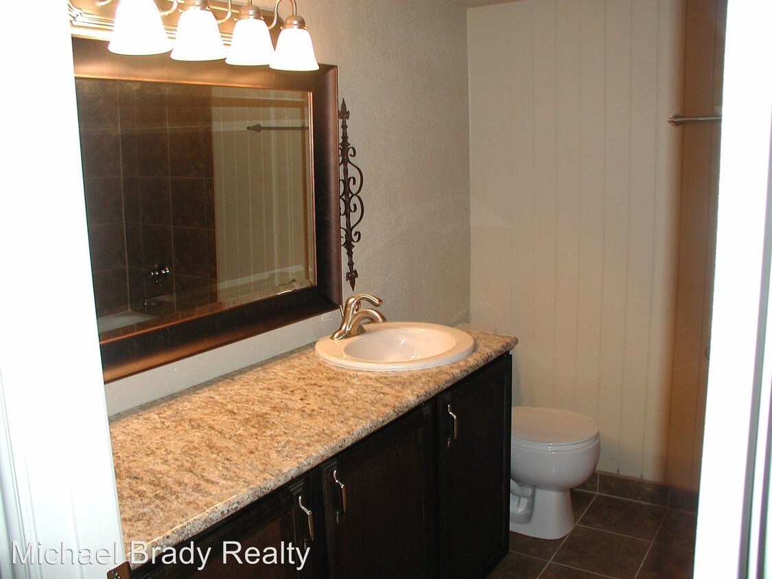 Foto del edificio - 3924 Scruggs Dr