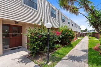 Building Photo - 6603 Winfield Blvd