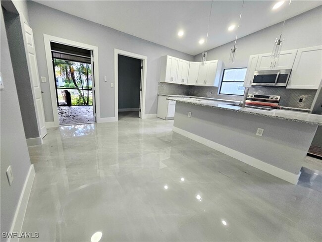 Foto del edificio - 17760 Park Village Blvd