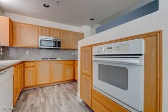 Building Photo - 59 E Agate Ave