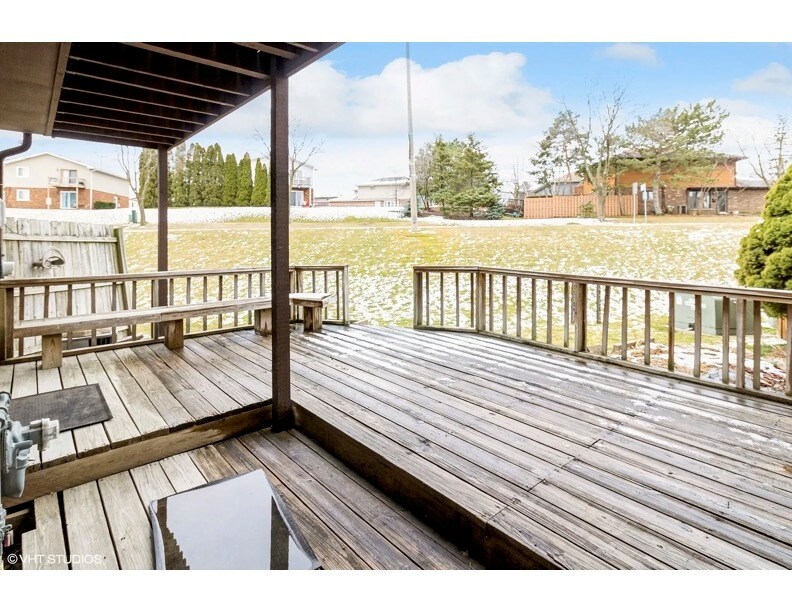 Deck - 659 High Ridge Rd