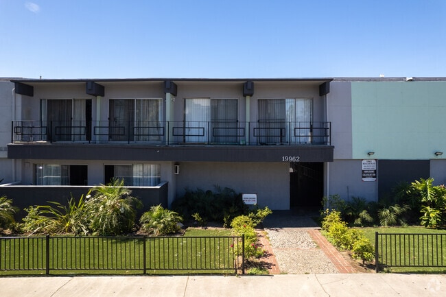 Apartamentos - Big Roscoe Apartments