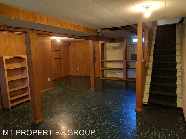 Foto del edificio - 3 br, 1.5 bath House - 505 W. Kent