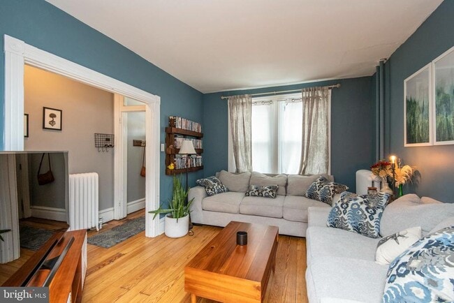 Building Photo - 445 Nevin St