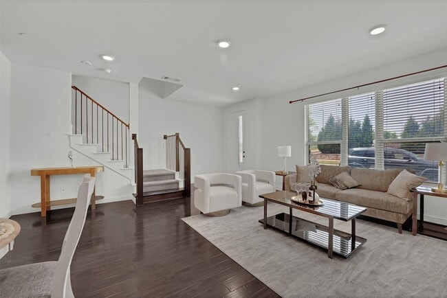 Photo - 432 Texas Dr Townhome
