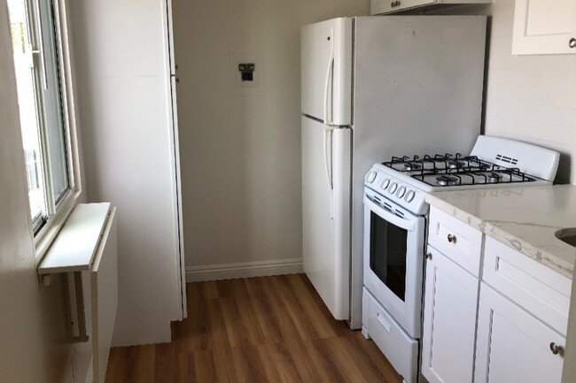 Studio: Kitchen: lots of Cabinets - 1517 11th St