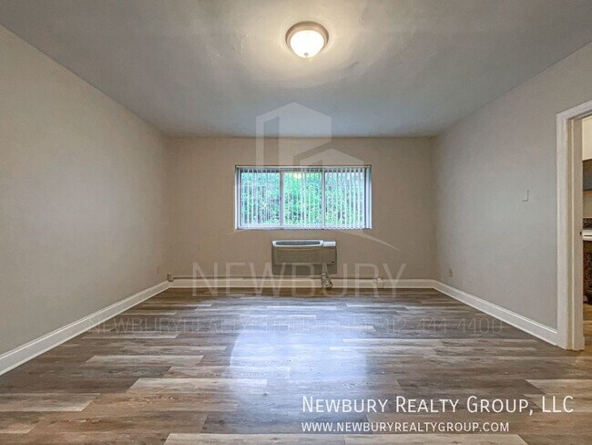 Building Photo - 319 San Juan Dr