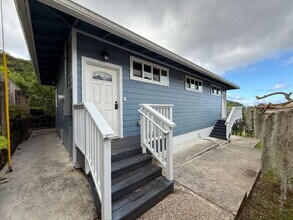 Building Photo - 2641 Gardenia St