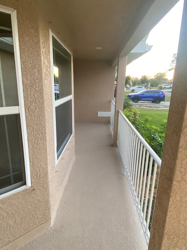 Building Photo - 855 Cumberland Rd