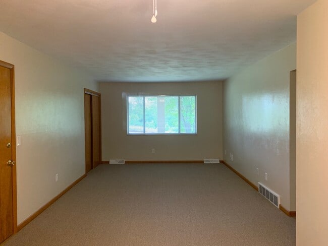 Building Photo - 29145 Hufford Road