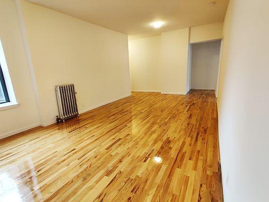 Foto del edificio - 2 bedroom in Bronx NY 10467