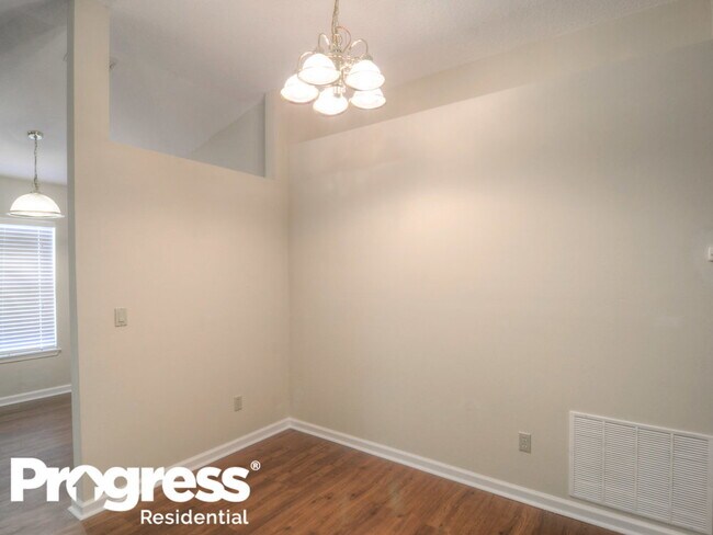 Foto del edificio - 910 Otter Creek Dr