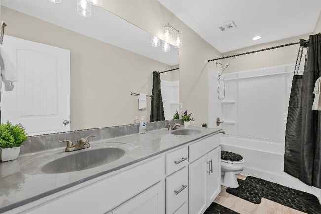 Foto del edificio - 1000 Henry Pl Blvd