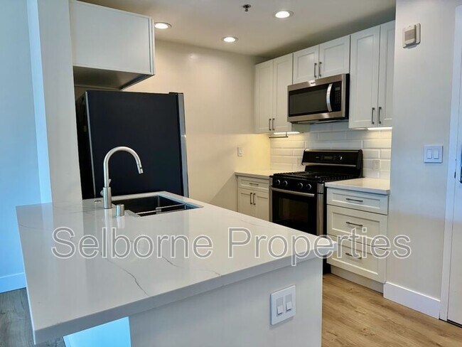 Building Photo - 1401 Jackson St