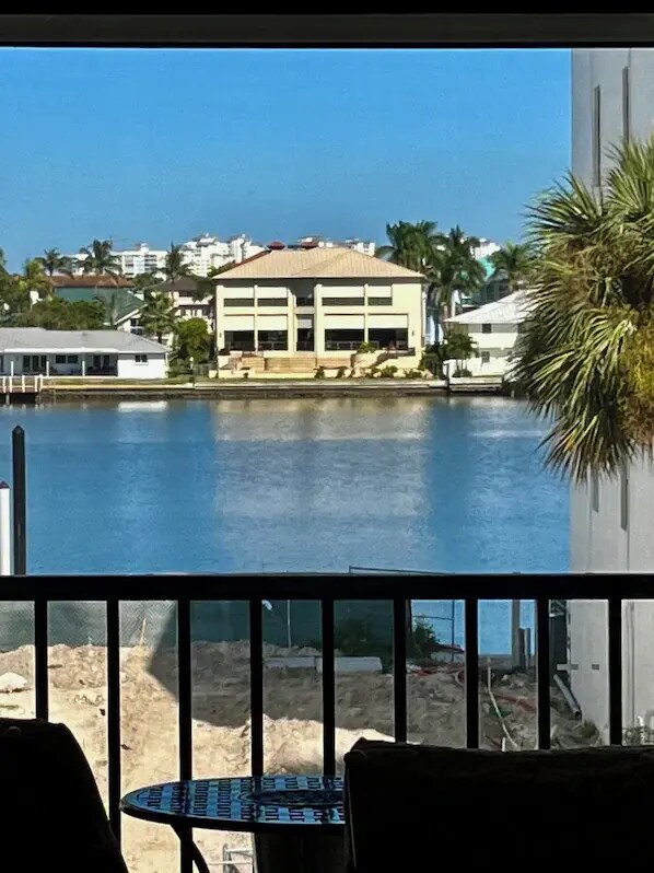 Foto principal - 260 Southbay Dr