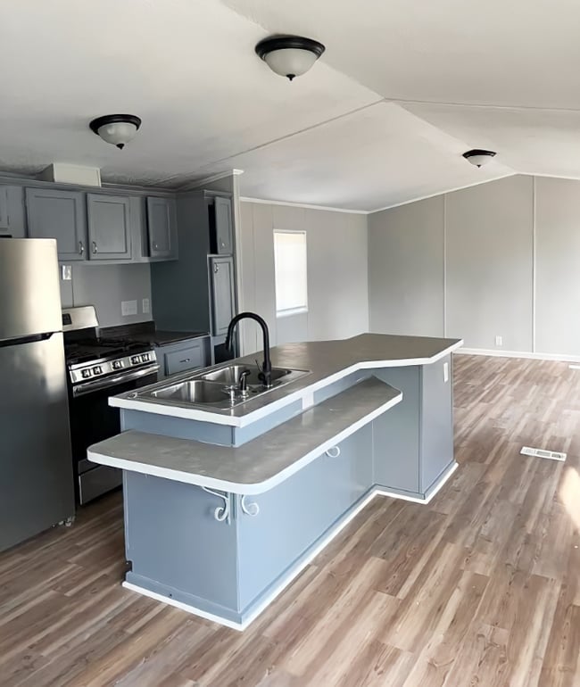 Building Photo - 110 N Michigan St