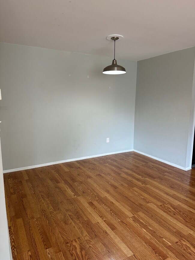 Foto del edificio - 1771 E Woodward Heights Blvd