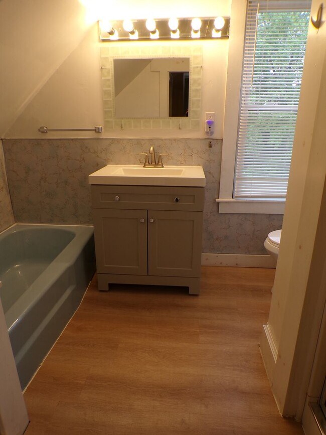 Foto del edificio - 228 Main St