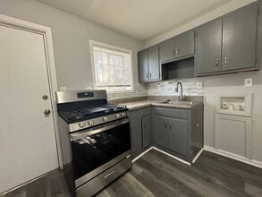 Building Photo - 2673 Elsinore