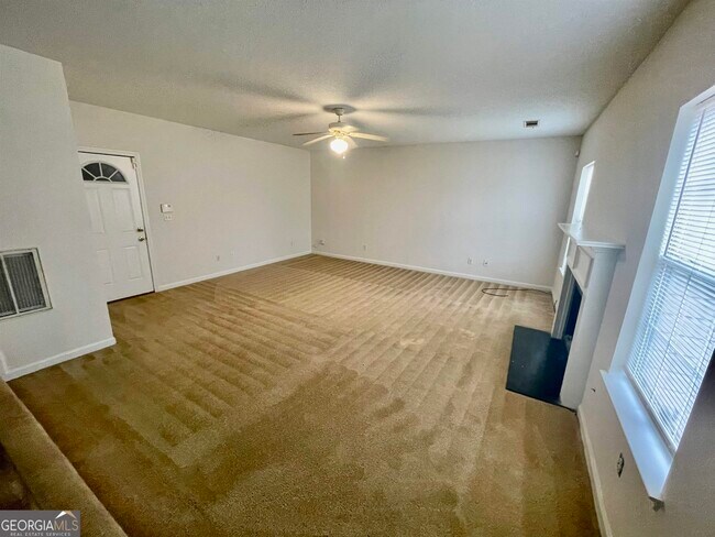 Building Photo - 1416 Shelnutt Ct