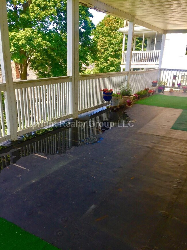 Foto del edificio - Nahant Property