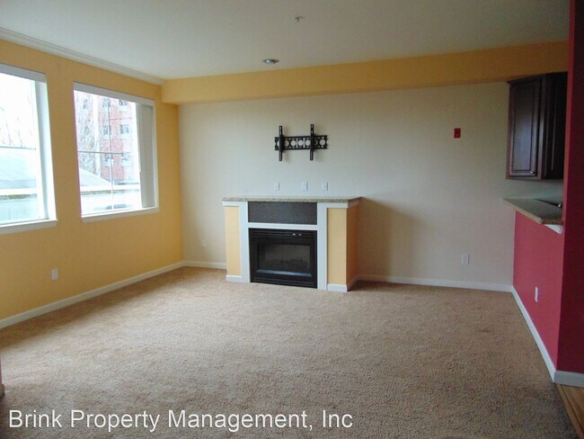 Foto del edificio - Studio, 1 bath House - 225 Logan Ave S  #115