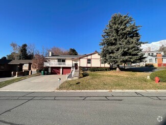 Building Photo - 595 Meadowlark Rd