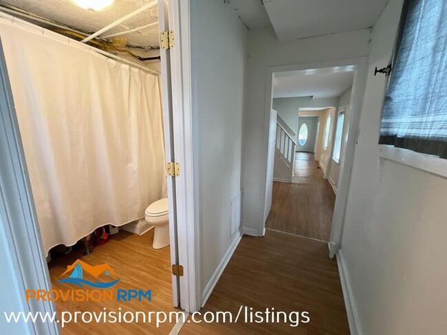 Building Photo - 53 Spa Rd