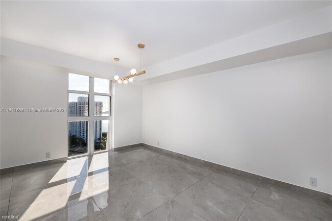 Foto del edificio - 3 br, 2.5 bath House - 1000 Quayside Ter A...