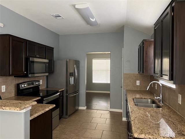 Building Photo - 1954 Courtside Dr