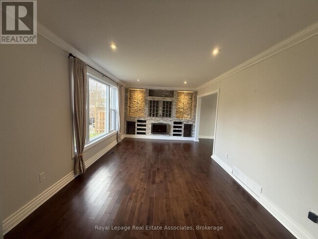 Photo du bâtiment - 18 Fagan Dr