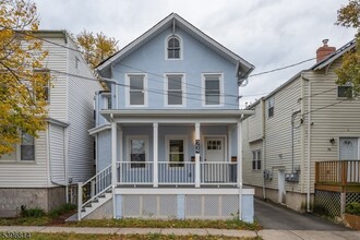 Building Photo - 24 Dean St