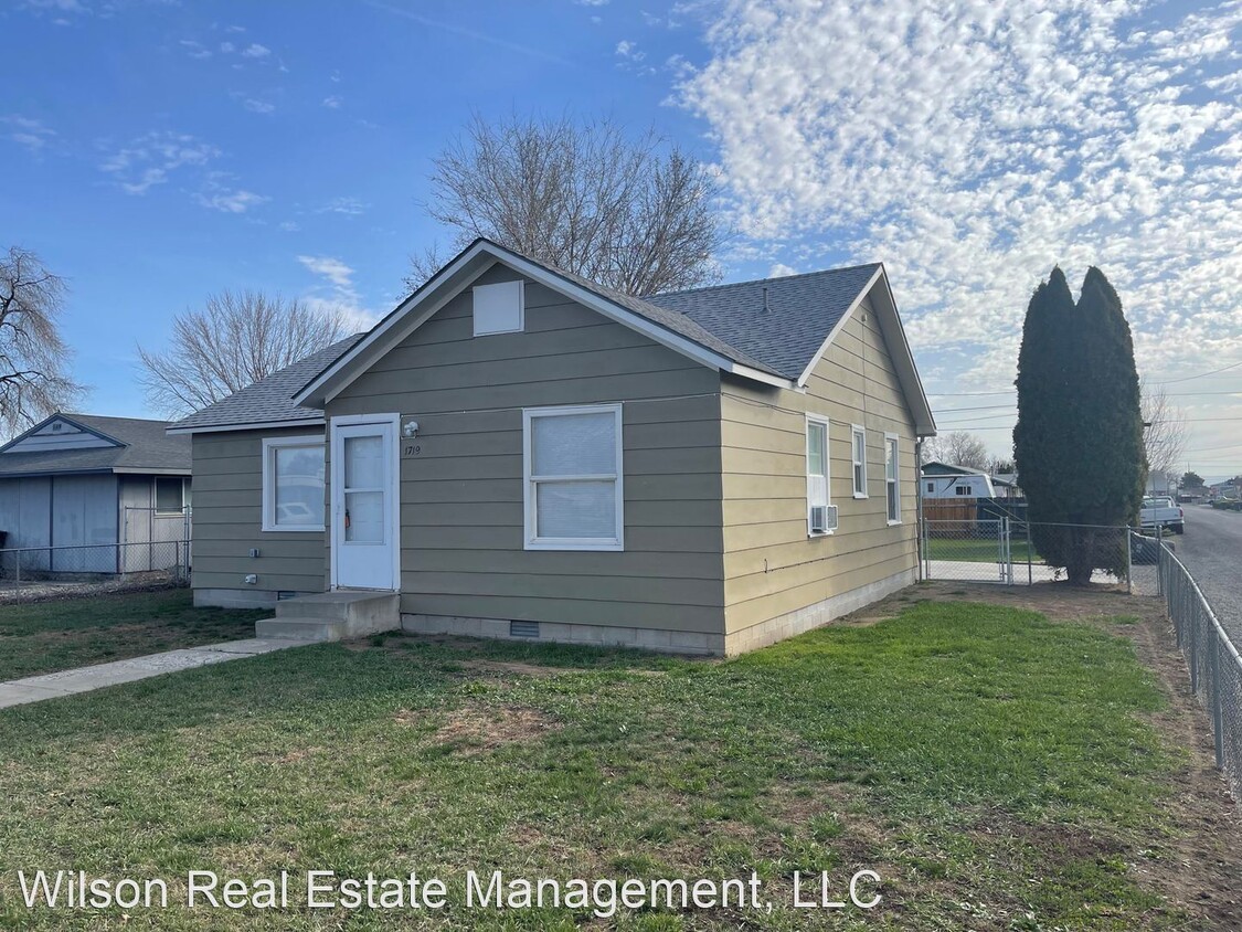 Primary Photo - 2 br, 1 bath House - 1719 Pleasant Ave