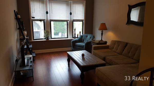 Building Photo - Spacious rehabbed 2 bedroom in prime Ander...