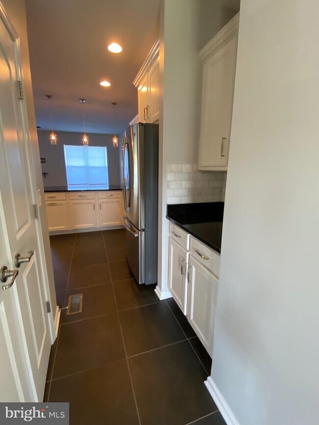 25343 Wakestone Park Terrace, Chantilly, VA 20152 Townhome Rentals in