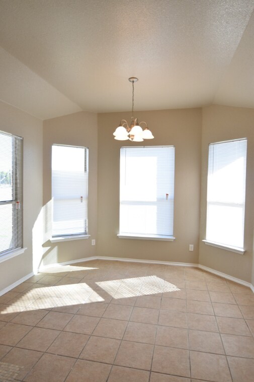 Building Photo - 212 Belo Dr