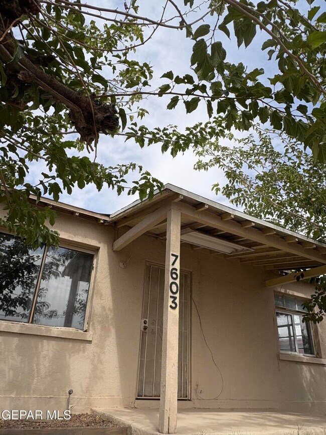 Building Photo - 7603 Hermosillo Dr