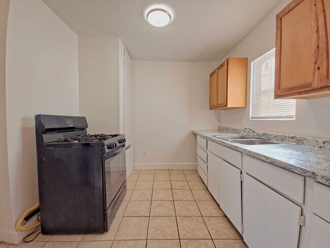 Foto del edificio - MOVE IN SPECIAL! Cozy 2 Bedroom Home