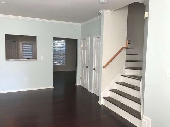 Foto del edificio - 67 Harbour Heights Dr
