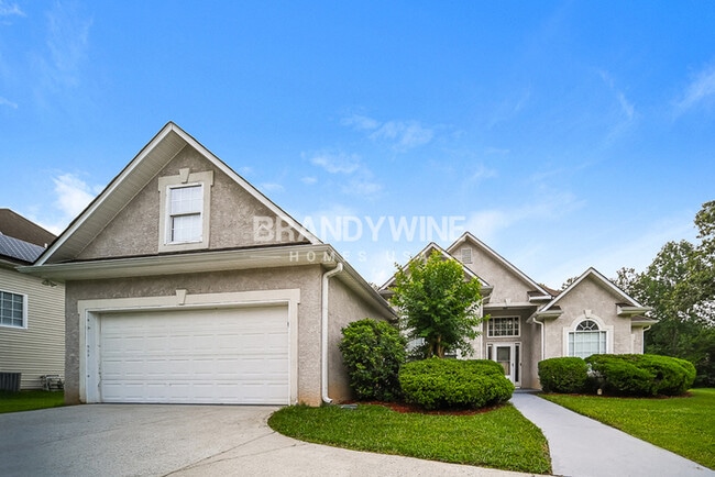 Building Photo - 6366 Wellesley Dr