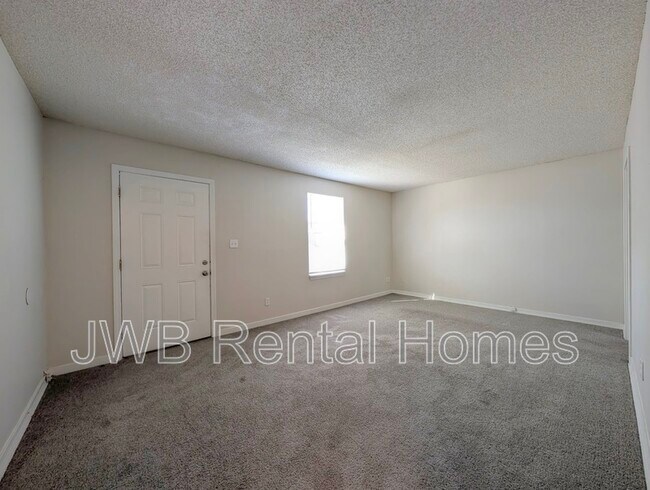 Building Photo - 9205 Norfolk Blvd