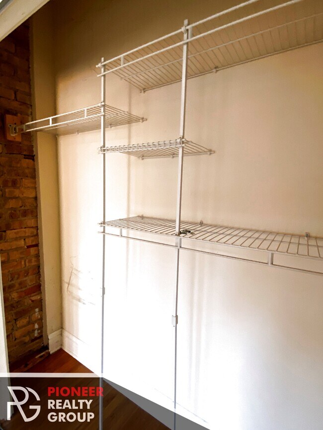 Building Photo - 3523 N Racine Ave