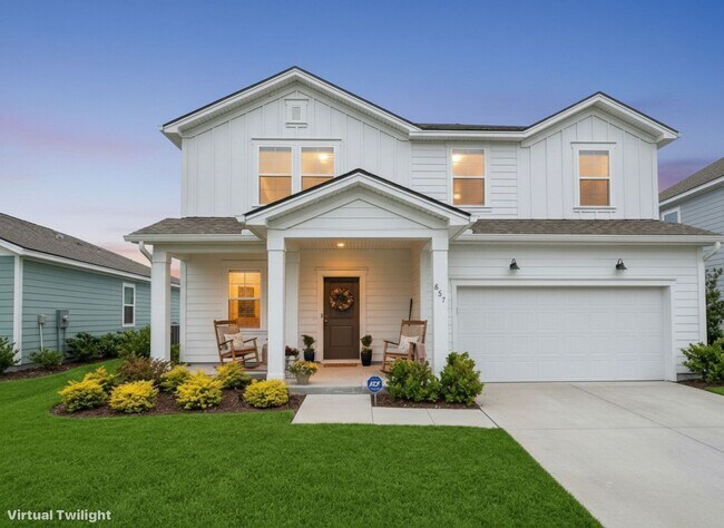 Foto del edificio - 3 bedrooms, 2 1/2 bathrooms in Richmond Hill's Heartwood Community
