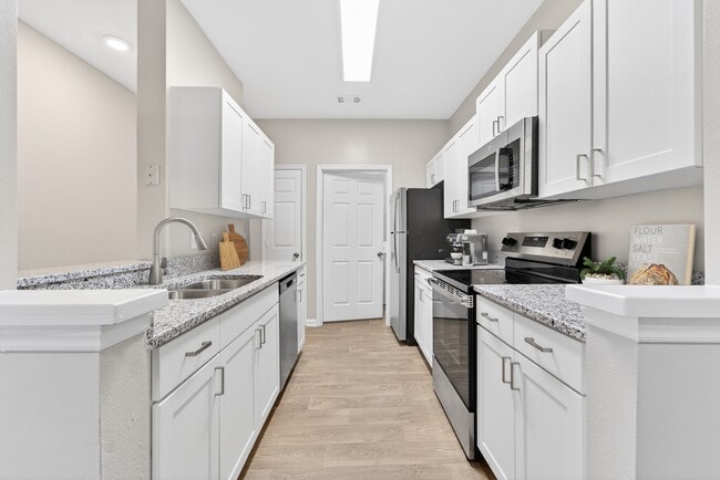 Building Photo - Hawthorne Bridford