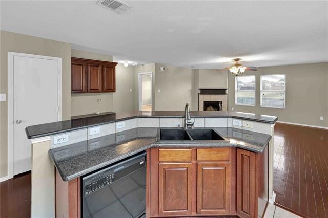 Building Photo - 9517 George Washington Dr